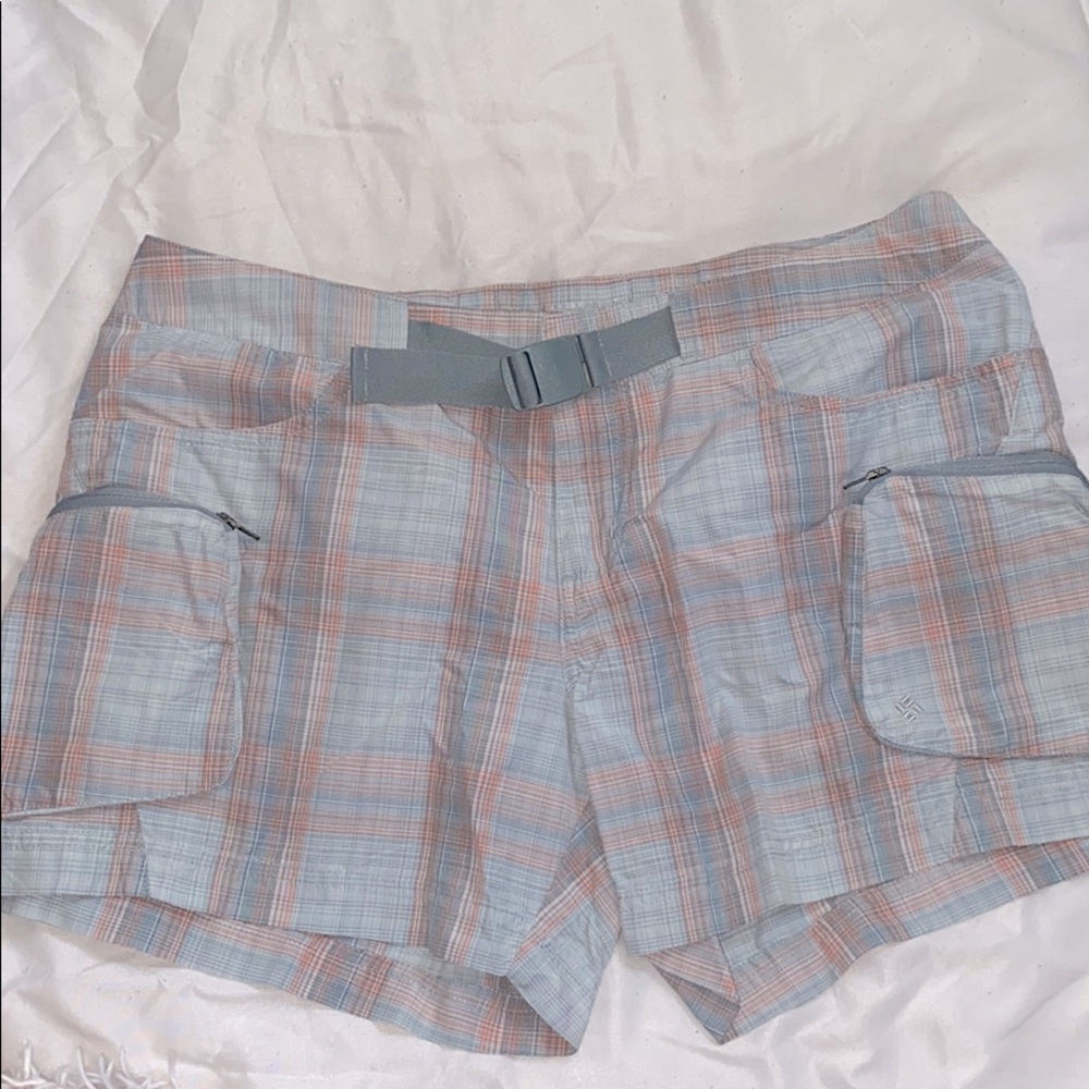 Columbia Shorts Size Small!